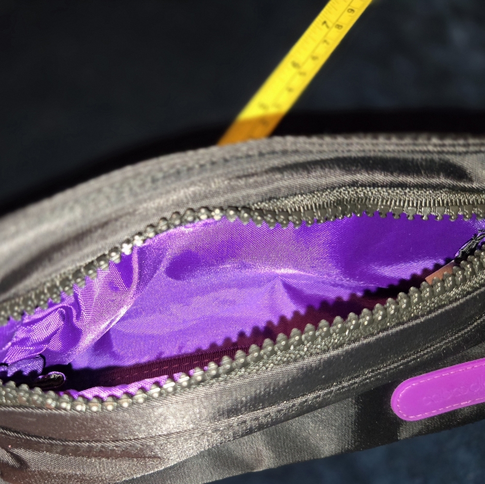 Caboodles bag. Black With Purple Lining. Nwt - Picture 5 of 6